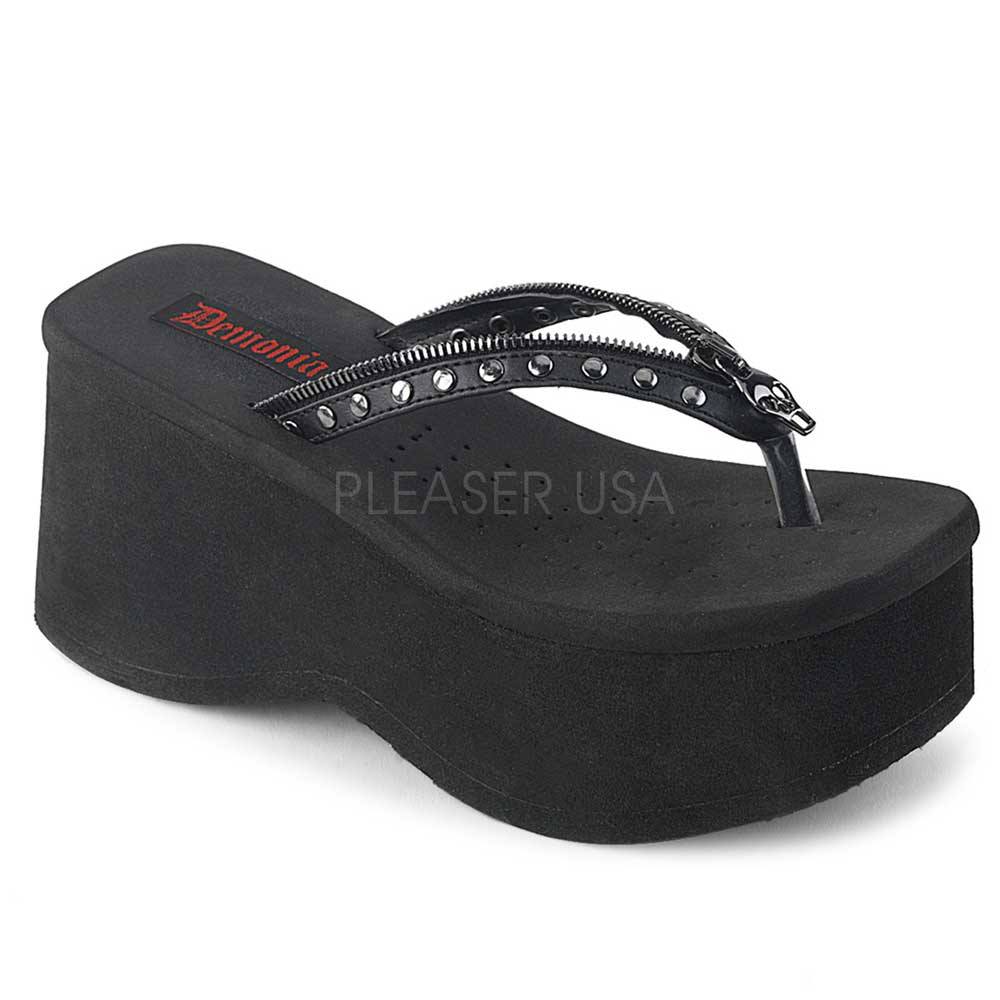DemoniaCult - FUNN33 Slippers - Black Product image